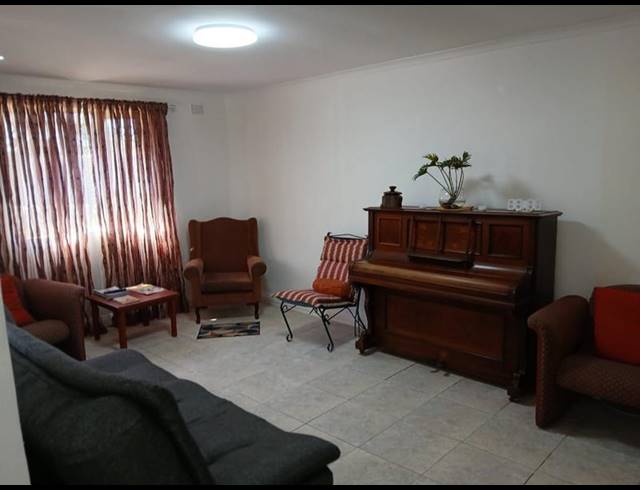 3 BEDROOM HOUSE FOR SALE IN ESCOMBE